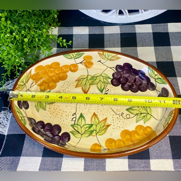Alco Industries Elegant Oval Serving Platter with Grape Motif - Picture 6 of 8